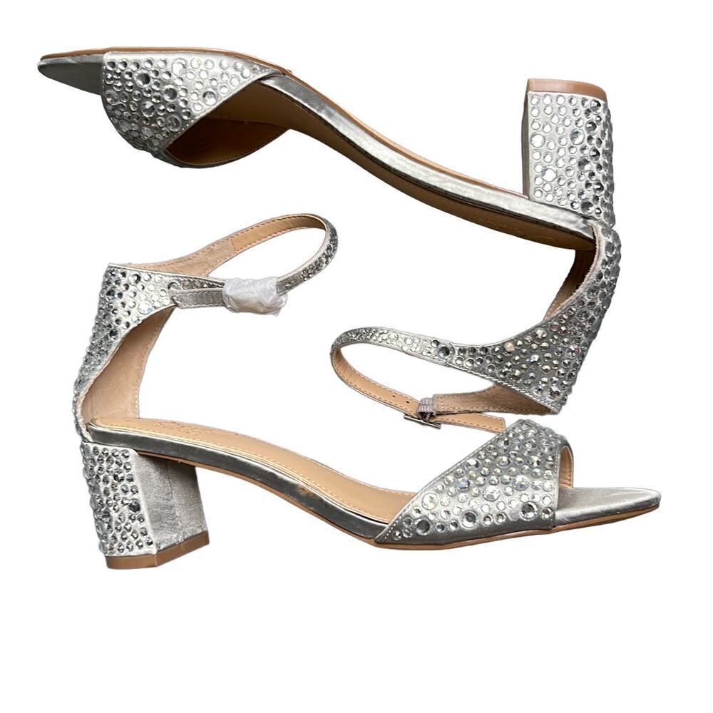 NWOT Jewel Badgley Mischka Woman’s Rhinestone Jillian Block Heel Sandals Size 8